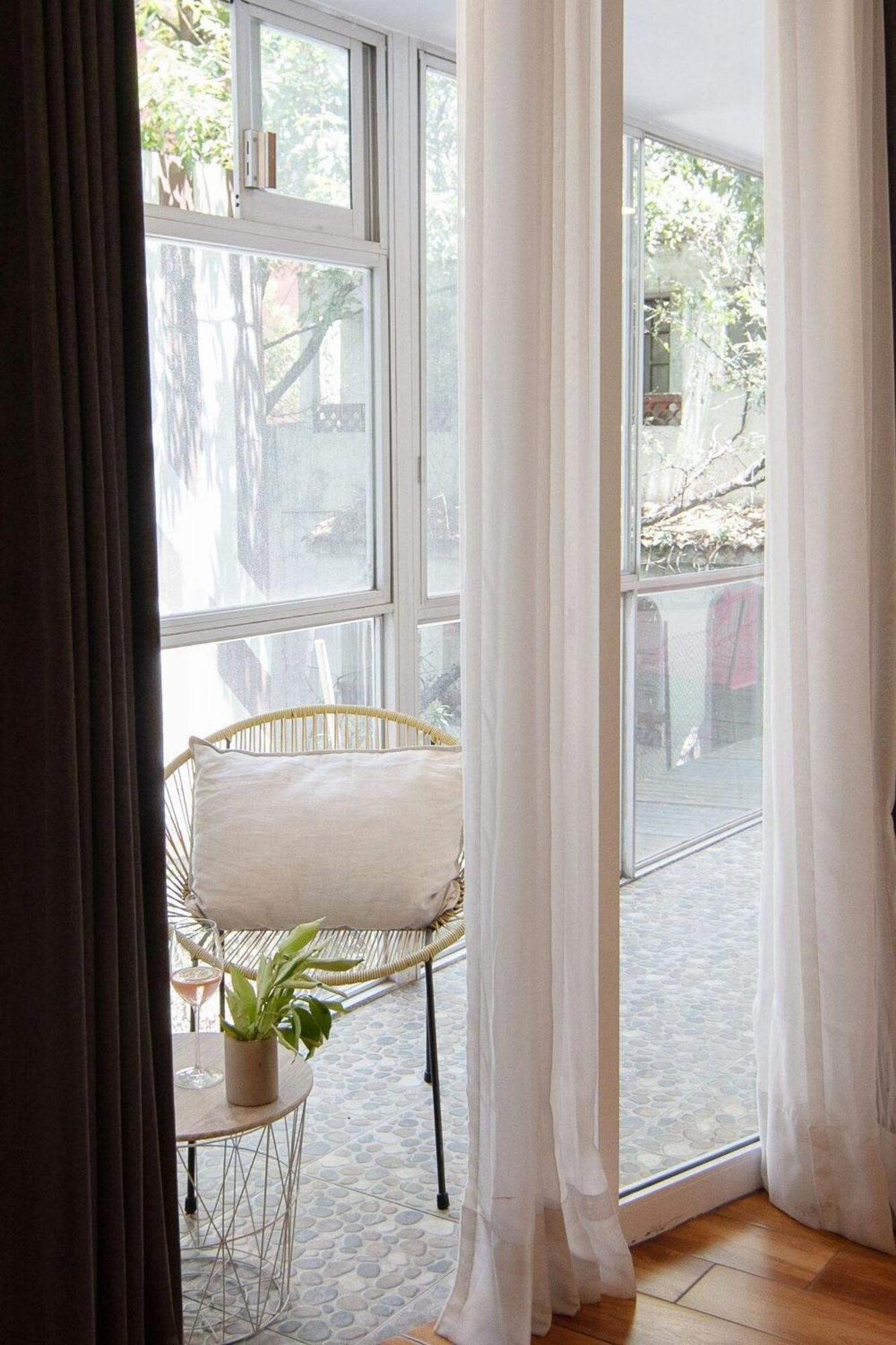 Artsy With Terrace And Balconies. Mexico City