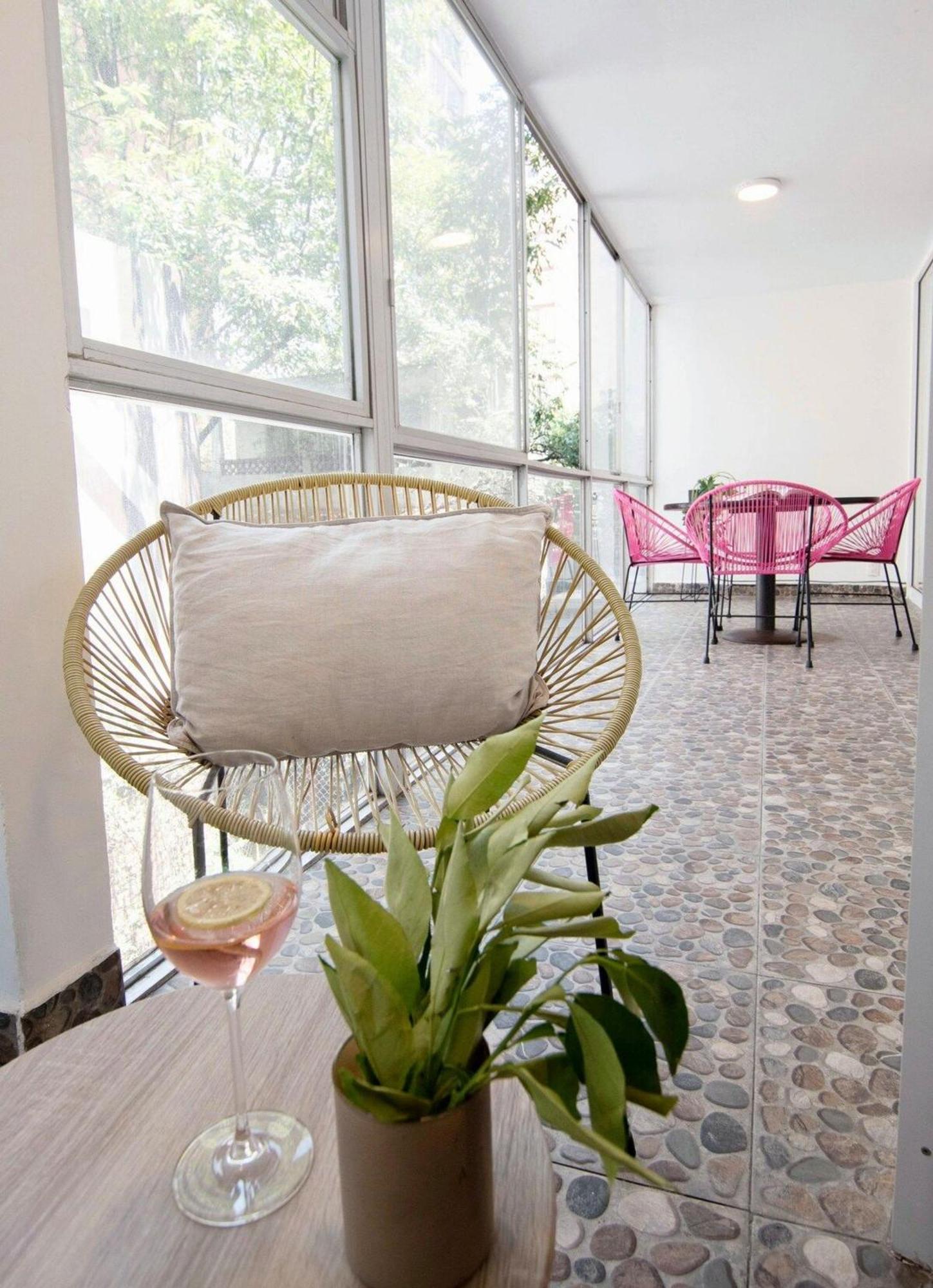 Artsy With Terrace And Balconies. Apartment Mexico City